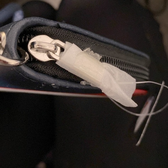 NWT [NFL] Houston Texans Team Fandom Zip-Around Wristlet Clutch Wallet - Picture 8 of 11